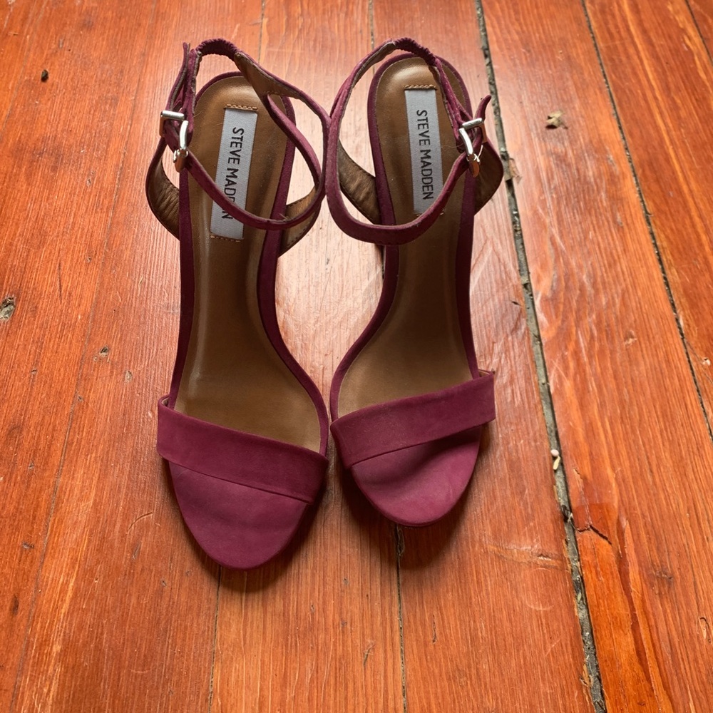 Size 7 Steve Madden shoes never worn